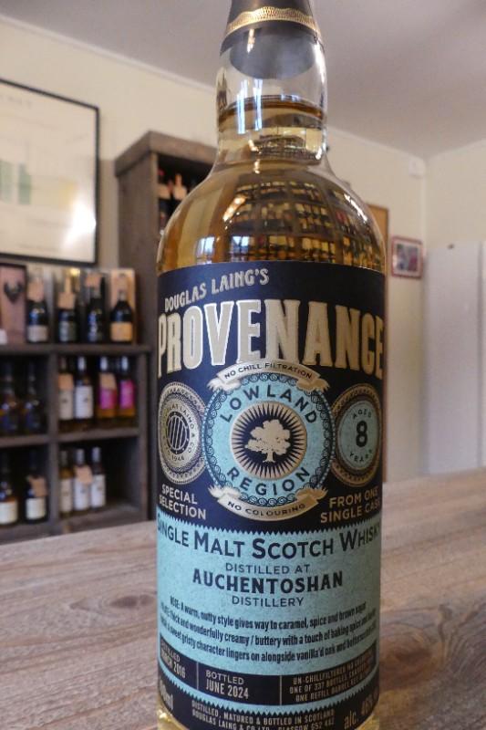 Auchentaushan , Lowland single malt , mis en bouteille et affiné par Douglas Laing's 